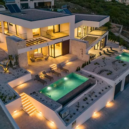 Splendour View *
