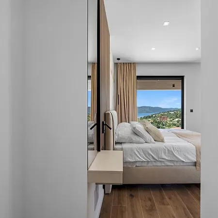 Splendour View Villa *